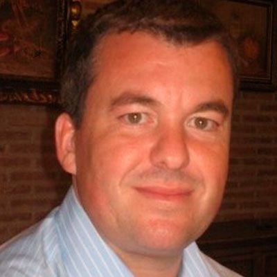 Tomás Hidalgo Salvador, Ingeniero técnico informático en Indramind y docente de máster en la UCM.