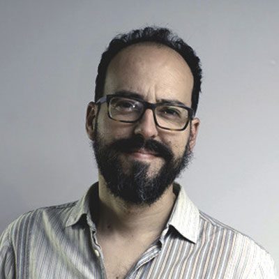 Pablo Arcadio Flores Vidal, Docente investigador de la Universidad Complutense de Madrid.