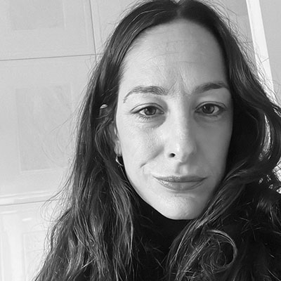 profesora master marketing moda alba redondas